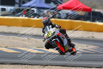 media/Apr-10-2022-SoCal Trackdays (Sun) [[f104b12566]]/Turn 2 (1135am)/